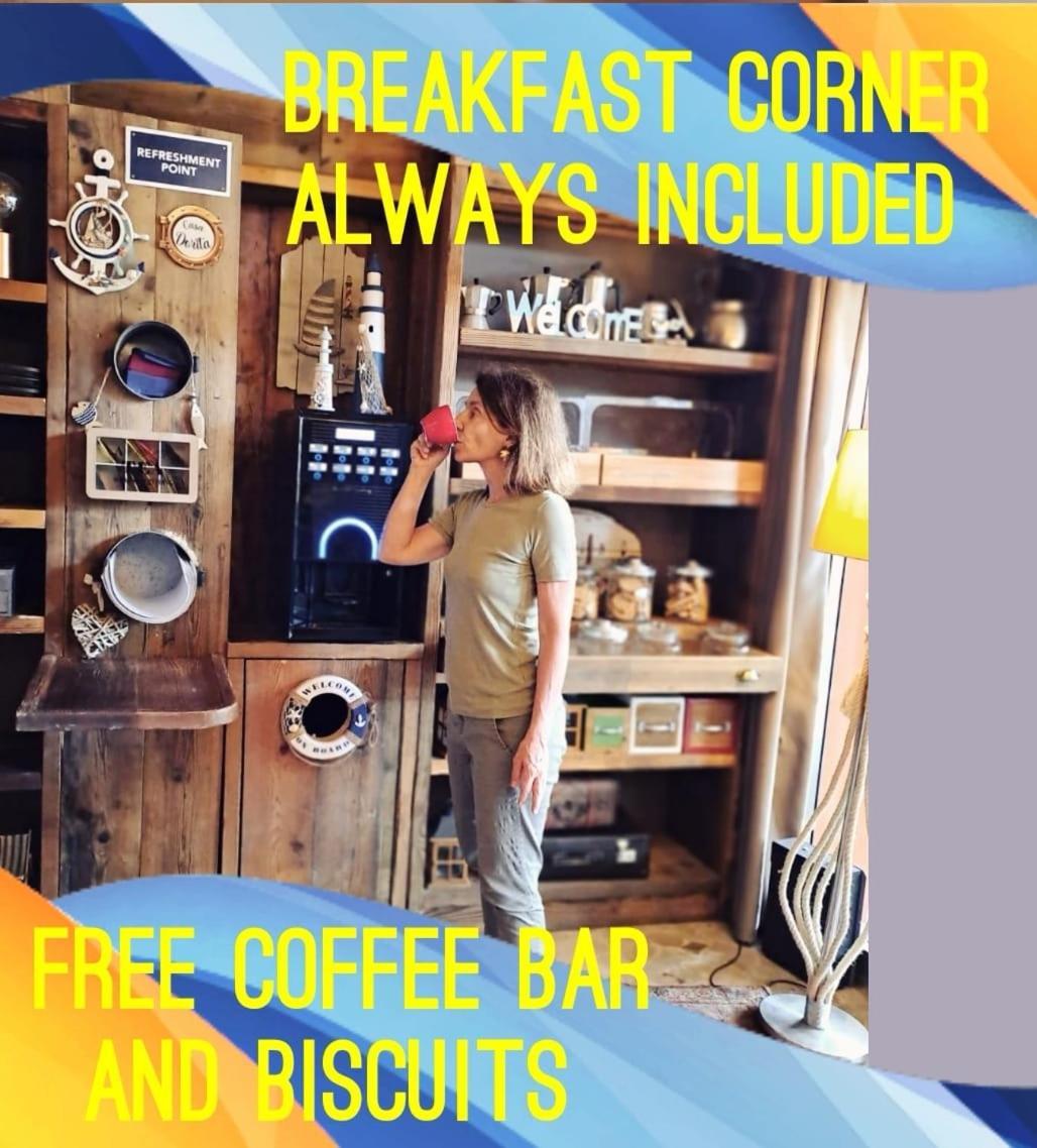 Готель Casa Dorita - Free Breakfast Corner 8-12 Червія Екстер'єр фото